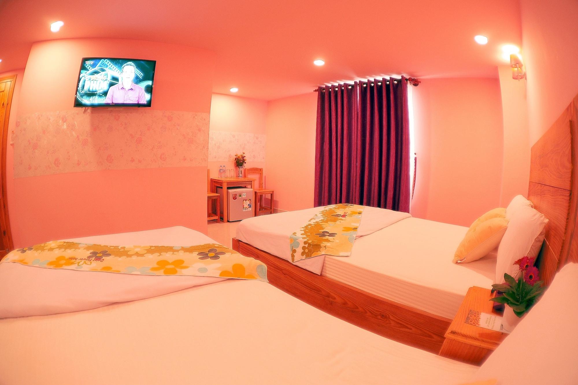 Dalat Flowery Hotel & Coffee Extérieur photo