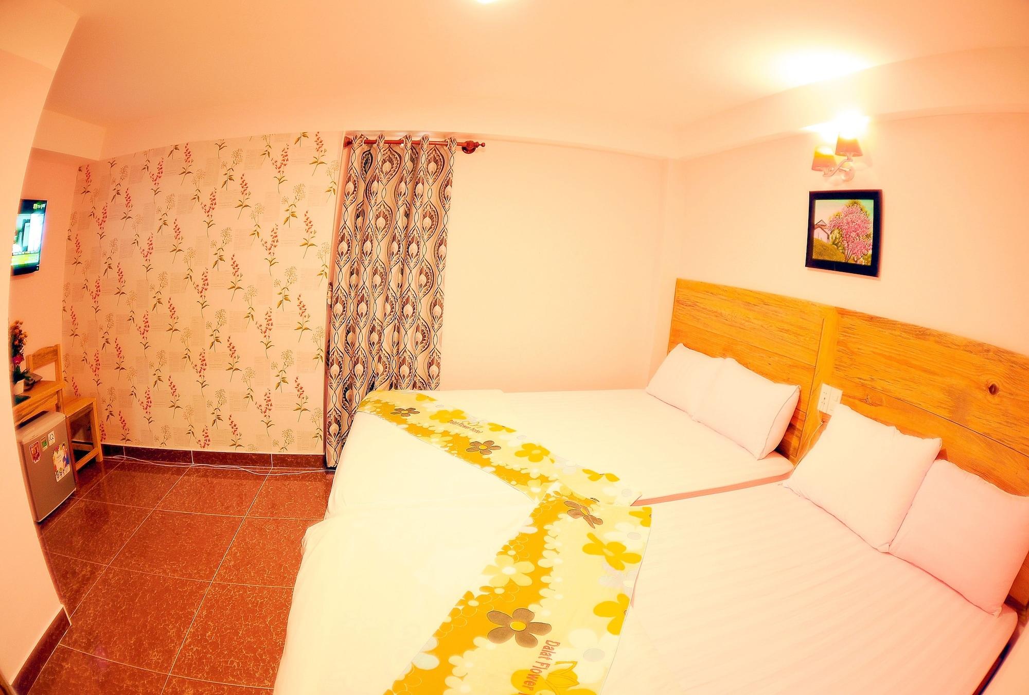 Dalat Flowery Hotel & Coffee Extérieur photo